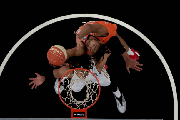 展了阿迦汗 展了阿迦汗