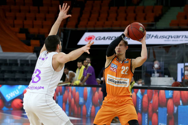 一任国足主 一任国足主